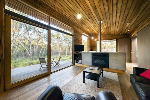 DULC Cabins - Getaway Accommodation 2