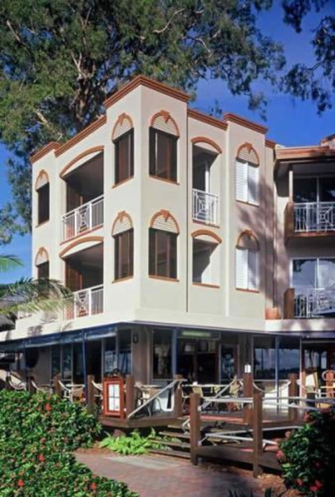 Alassio Palm Cove - Getaway Accommodation 2