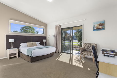 Quality Suites Point Cook Seasons 5 - Getaway Accommodation 5