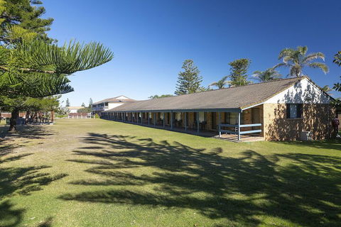 Seashells Beachfront Resort - Getaway Accommodation 1