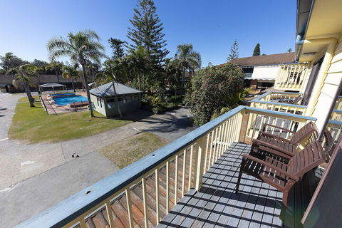 Seashells Beachfront Resort - Getaway Accommodation 7