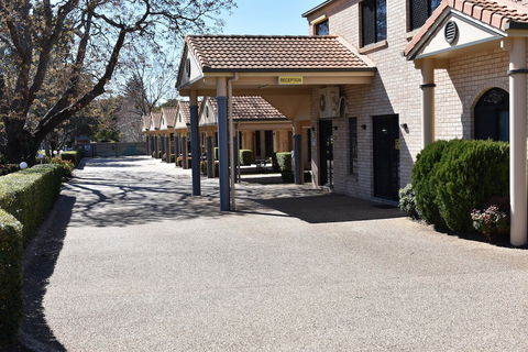 Best Western Tuscany On Tor Motor Inn - Getaway Accommodation 2