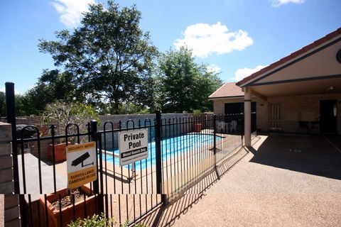 Best Western Tuscany On Tor Motor Inn - Getaway Accommodation 1