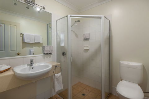 Best Western Tuscany On Tor Motor Inn - Getaway Accommodation 5