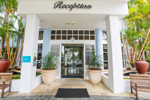 Bel Air On Broadbeach - Getaway Accommodation 0