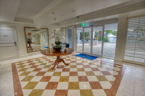 Bel Air On Broadbeach - Getaway Accommodation 6