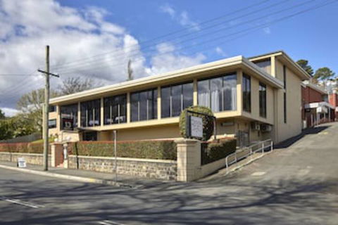 Commodore Regent - Getaway Accommodation 0