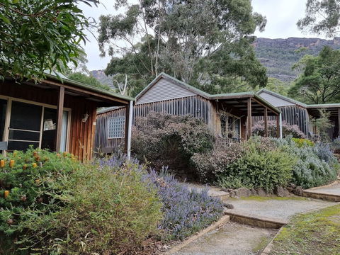 D'Altons Studios - Getaway Accommodation 1