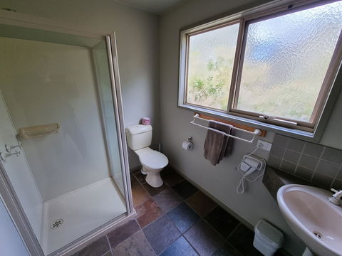 D'Altons Studios - Getaway Accommodation 6