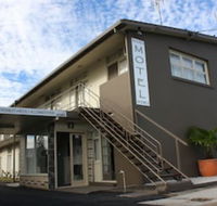 Golden Shores Airport Motel - Getaway Accommodation