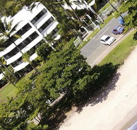 Roydon Beachfront Apartments - Getaway Accommodation