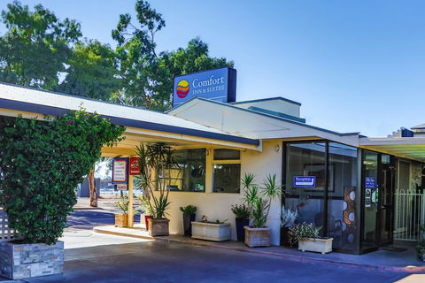 Comfort Inn & Suites Augusta Westside - Getaway Accommodation 2