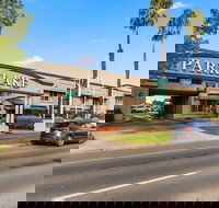 Quality Hotel Parklake Shepparton - Getaway Accommodation