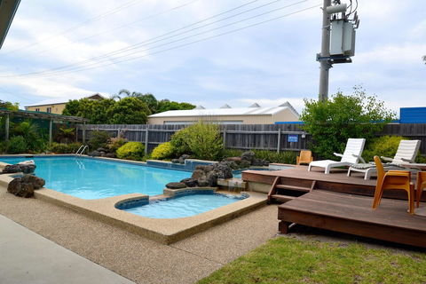 Comfort Inn & Suites Lakes Entrance - Getaway Accommodation 2