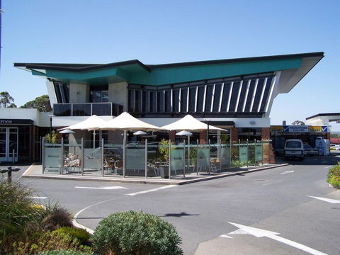 Highlander Hotel - Getaway Accommodation 1