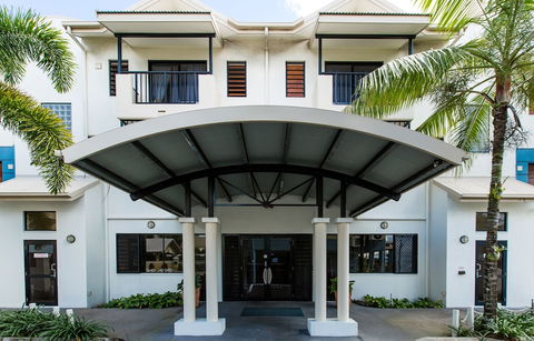 Cairns Queens Court - Getaway Accommodation 1