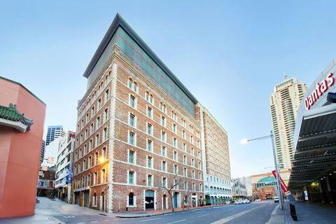 Holiday Inn Darling Harbour, An IHG Hotel - Getaway Accommodation 1