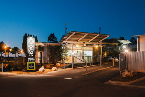 Majestic Oasis Apartments - Getaway Accommodation 0