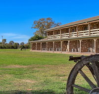Quality Inn Carriage House - Getaway Accommodation