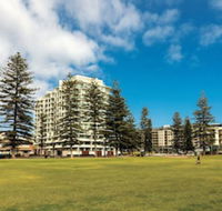 Oaks Glenelg Liberty Suites - Getaway Accommodation