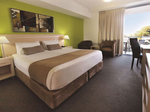 Oaks Townsville Gateway Suites - Getaway Accommodation 6
