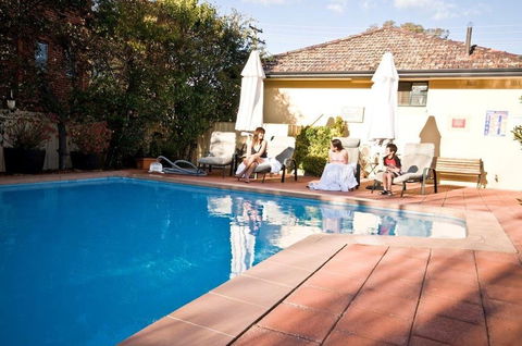 Country Plaza Queanbeyan - Getaway Accommodation 3