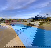 Ramada Resort by Wyndham Phillip Island - Getaway Accommodation