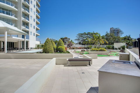 Mantra Twin Towns - Getaway Accommodation 1