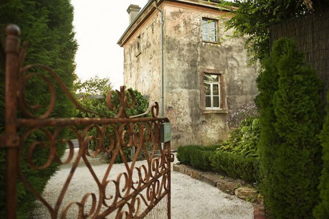 Peppers Mineral Springs Hotel - Getaway Accommodation 1