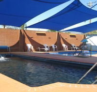 Dragon Phoenix Motel  Restaurant - Getaway Accommodation