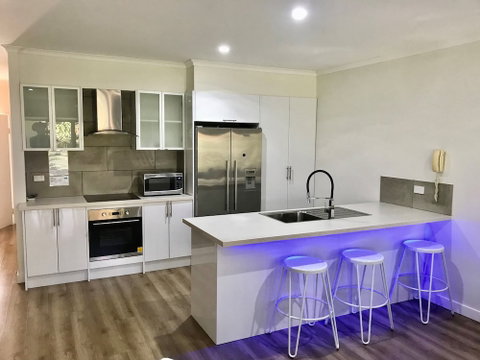 The Villas Palm Cove - Getaway Accommodation 6