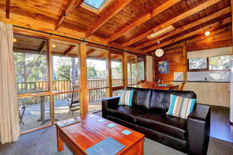 Stewarts Bay Lodge - Getaway Accommodation 5