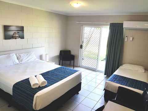 Cardwell Beachcomber Motel And Tourist Park - Getaway Accommodation 3