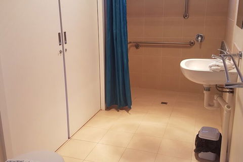 Bentley Waterfront Motel & Cottages - Getaway Accommodation 7