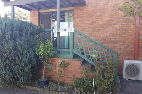 Bentley Waterfront Motel & Cottages - Getaway Accommodation 5