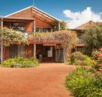 Rainbow House - Getaway Accommodation