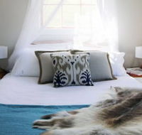 Wines for Joanie Cottage - Getaway Accommodation