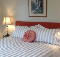 Every Man  His Dog Vineyard - Getaway Accommodation