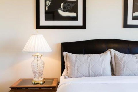 Hangar House Mudgee - Getaway Accommodation 7