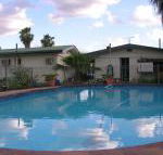 Starline Motor Inn - Getaway Accommodation