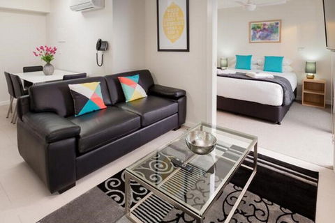 Hamilton Executive Apartments - Getaway Accommodation 2