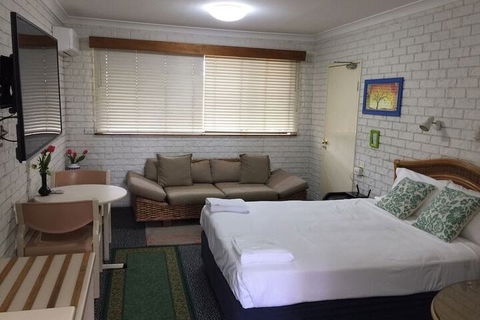 Holland Park Motel - Getaway Accommodation 4