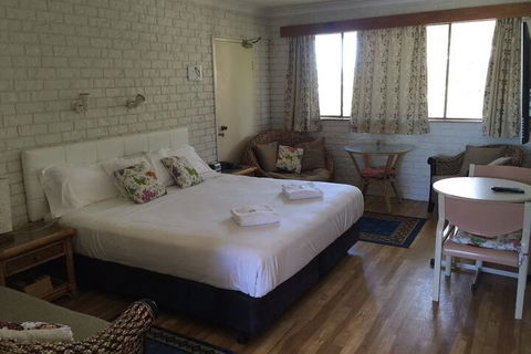 Holland Park Motel - Getaway Accommodation 2