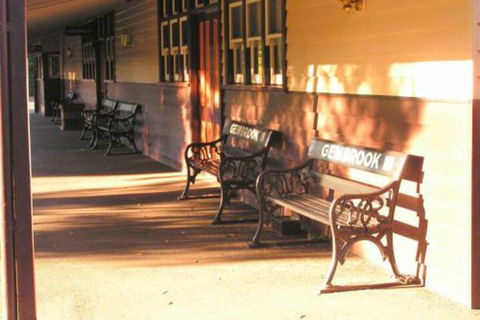 SIGNAL BOX Short Stay - Getaway Accommodation 2