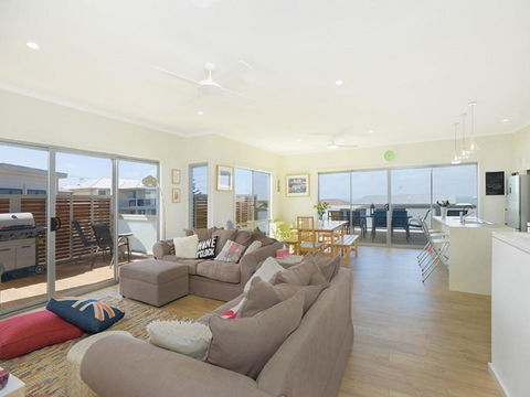 Boomer Beach Retreat Pet Friendly WiFi - Getaway Accommodation 6