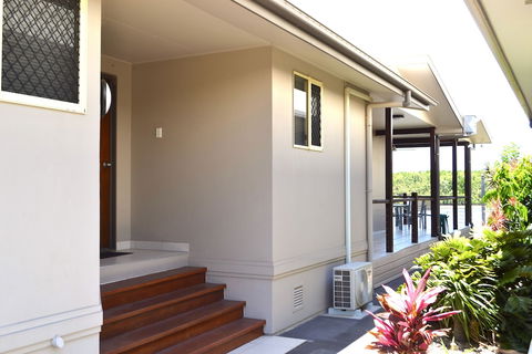 Hinchinbrook Resorts - Getaway Accommodation 0