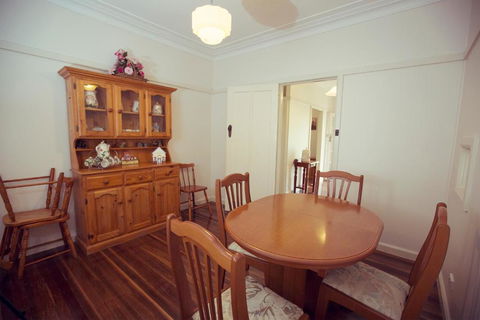 King Cottage - Getaway Accommodation 3