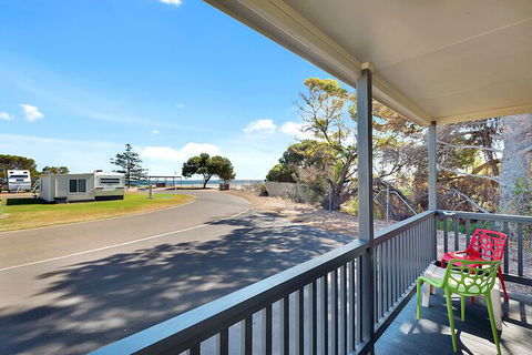 Moonta Bay Holiday Park - Getaway Accommodation 1