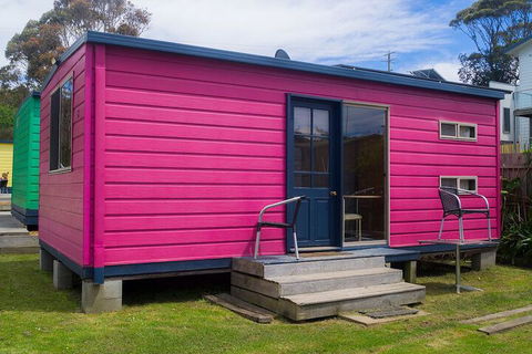 The Waterwheel Beach Cabins - Caravan Park - Getaway Accommodation 2