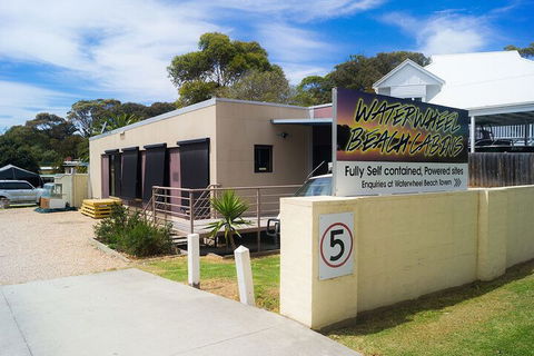 The Waterwheel Beach Cabins - Caravan Park - Getaway Accommodation 1